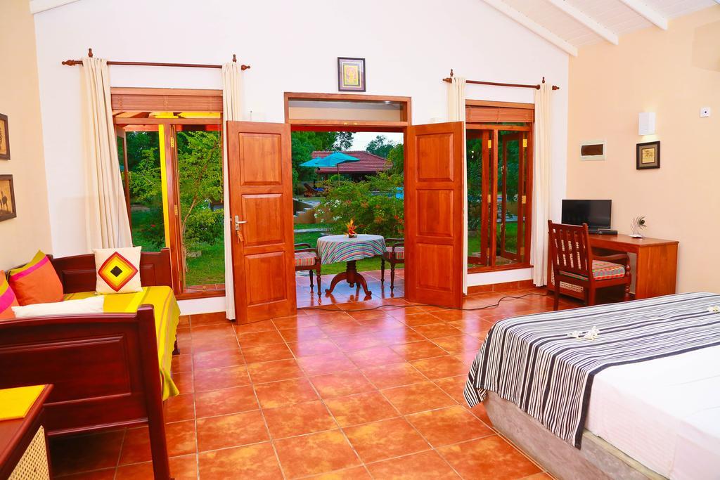 Shangri-Lanka Village Tissamaharama Extérieur photo